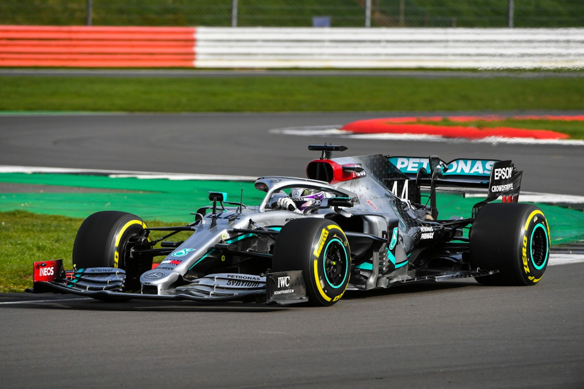 Axalta re-signs contract with Mercedes-AMG Petronas Formula One Team